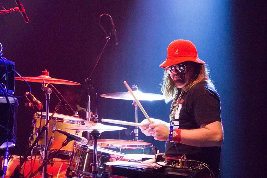 SMA_Landing_Drums_Stage_web